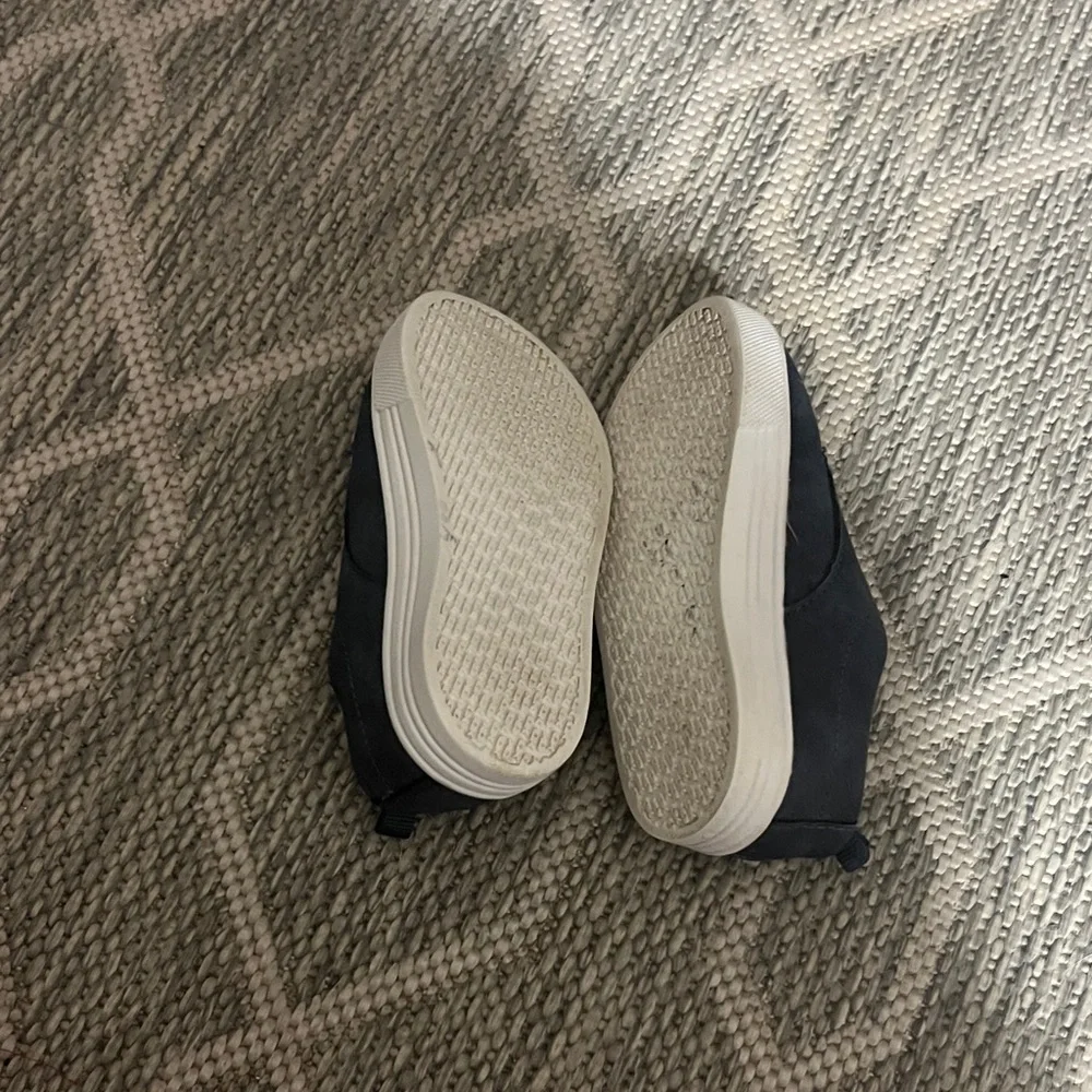 OshKosh B'gosh Navy Sneakers for Kids
